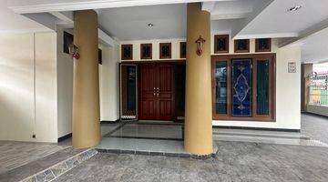 Gambar 4 RUMAH MEWAH 2 LANTAI SIAP HUNI SEMI FURNISH DI HARAPAN INDAH