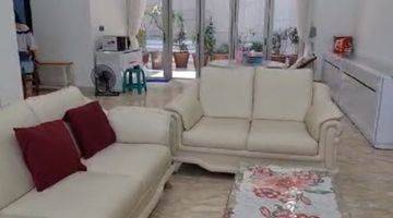 Gambar 3 Rumah Golf Island PIK Furnish Mewah 10x20 Murah 3 Lantai Sewa