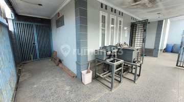 tampak depan jual rumah hook harga terjangkau