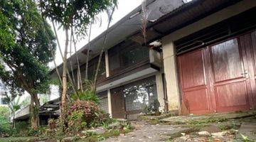 Gambar 1 Rumah hitung tanah strategis di sayap Sukajadi Bandung