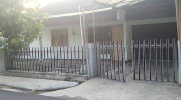 Gambar 1 Dijual Rumah SHM Strategis di Kutisari Indah Selatan Surabaya