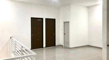 Gambar 1 Rumah Baru Unfurnished SHM di Margahayu Raya , Bandung