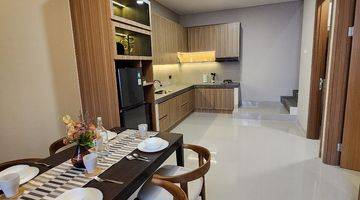 Gambar 2 12 Unit Hunian Exclusive Sayap Setraduta Townhouse Concept