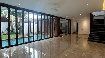 Gambar 3 For Rent Rumah Besar Bergaya Tropical House di Cipete