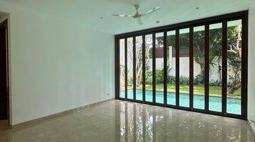 Gambar 1 For Rent Rumah Besar Bergaya Tropical House di Cipete