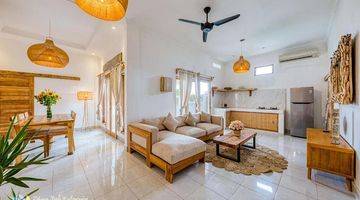 Gambar 3 Lease 6BR Villa Near The Beach In Canggu Bali