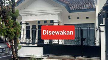 Gambar 1 Rumah nyaman siap huni di Taman Kopo Indah 3