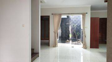 Gambar 3 Rumah Modern, Terawat Dan Siap Huni di Kawasan Elit Emerald Bintaro