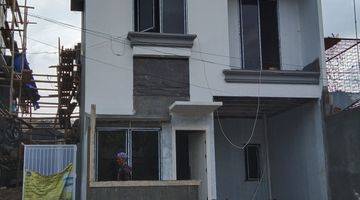 tampak depan rumah mewah, milenial, rawamangun twonhause