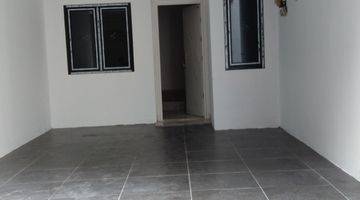 garasi/carport rumah cantik minimalis matraman 2