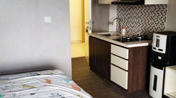 Gambar 5 Apartemen Springlake Studio Furnish 