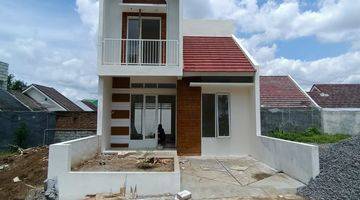 Gambar 3 Rumah 2 Lantai Berkonsep Town House SHM di Kota Malang