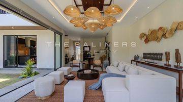 Gambar 2 Luxurious Living In Ungasan Brand New Villa With Contemporary Touches