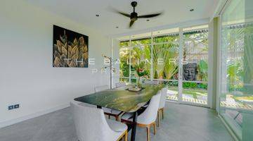 Gambar 5 Spacious And Luxurious Living In Ungasan