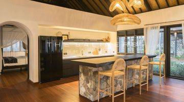 Gambar 3 Colonial Elegance Meets Modern Tropical Comfort In Munggu