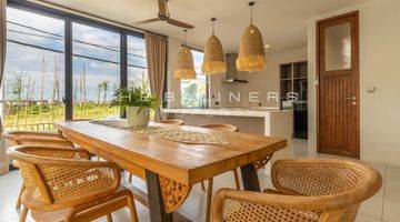 Gambar 3 Modern Four Bedroom Villa In Vibrant Batu Bolong