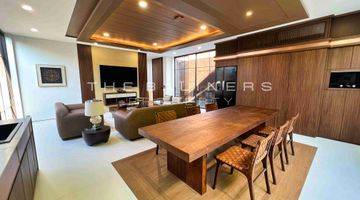 Gambar 4 Spacious 4 Bedroom Villa In Kerobokan With Rice Field Views