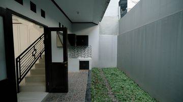 Gambar 5 Rumah Mewah 2 Lantai Tropical Modern Desain