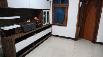 Gambar 3 Rumah 1,5 Lantai Semi Furnished di Sayap Leuwipanjang