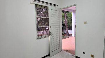 Gambar 3 Dijual Rumah Bagus Country Style di Batununggal Kota Bandung