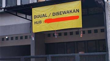 tampak depan ruko ramai strategis daerah sarijadi,