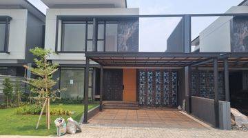 Gambar 1 Rumah Lux Minimalis Semi Furnished di Lokasi Prime Depan Taman Bermain