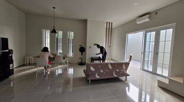 Gambar 2 Rumah Villa 2 Lantai Baru Furnished di Nusa Dua