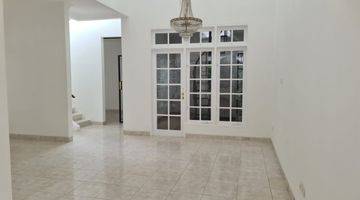 tampak depan rumah bagus siap huni di