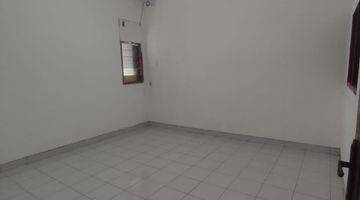 Gambar 2 Disewa Rumah 2 Lantai Unfurnished Bs Gudang Kantor Di Duri Kepa