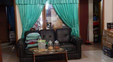 ruang tamu rumah elite di batununggal mulia