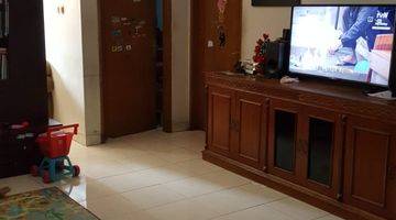 ruang keluarga rumah elite di batununggal mulia