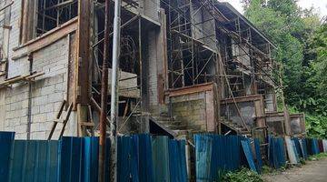 foto lainnya rumah 3 lantai di sayap