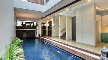 Gambar 2 Modern Tropical House 3 Lantai With Private Pool At Cilandak 