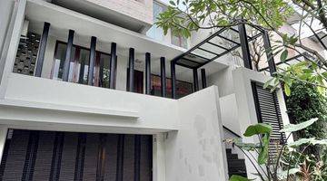 Gambar 1 Modern Tropical House 3 Lantai With Private Pool At Cilandak 