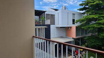 Gambar 3 Modern Minimalis House 3 Lantai Dalam Townhouse Kemang Area