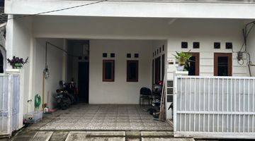 Gambar 1 Di jual rumah 2 lantai siap huni harga bersahabat