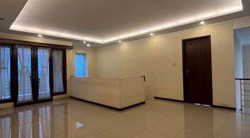 Gambar 4 Rumah Mewah 2 Lt 20 X 25 M2 Di Ampera Kemang Jaksel Semi Furniture, Hadap Selatan Ada Private Pool, Ada 4+2 Lt 3+1 Km Nego Yuk Sampai Deal!! 