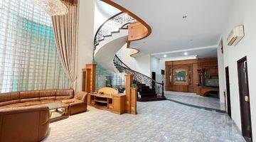 foto lainnya villa di komplek taman polonia