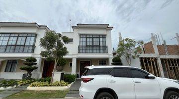 Gambar 1 Villa Komplek Jewel Garden Jalan Meteorologi Pancing 