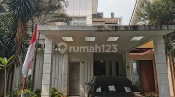 tampak depan dijual rumah cantik furnish di