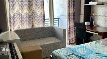 kamar tidur dijual rumah 2 lantai siap