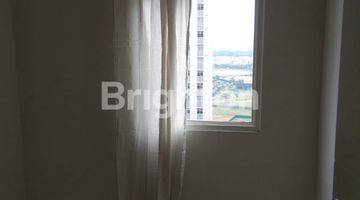 Gambar 4 HOT  APARTEMEN SUMMARECON TOWER AZOLLA LANTAI TENGAH 3 BED ROOM VIEW POOL LOKASI CORNER SEMI FURNISH