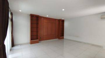 Gambar 1 Dijual Rumah 2 Lantai Di Pondok Indah Lt.768m2 SHM Posisi Hoek