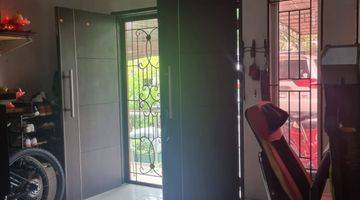 Gambar 1 Dijual cepat Rumah furnished bagus di latumenten padamulya  jakarta barat SHM