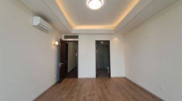 Gambar 2 Brand New Hous Private Lift