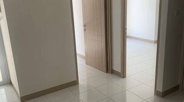kamar tidur view taman apartemen tokyo pik