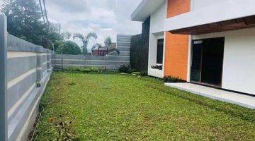 Gambar 1 Dijual rumah terawat dengan view Setra raya