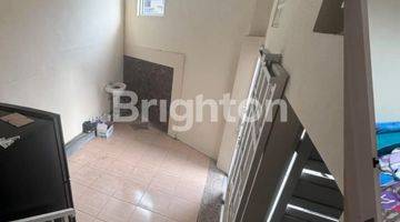 Gambar 2 Rumahkost 2 Lantai Bagus Semi Furnished