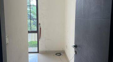 Gambar 3 Jual Rumah Green Village Cipondoh 2 Lantai Semi Furnished