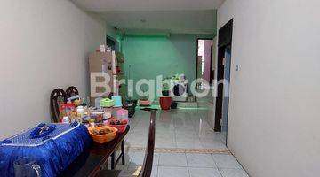 Gambar 3 RUMAH GANDENG KAVLING POLRI ADA CONNECTING DOOR DI AREA COMMERCIAL